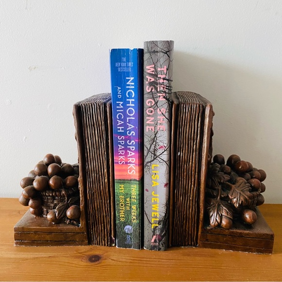 Book Ends 2 Piece Vintage Grapevine Fruit Basket Brown Book Ends Home Decor - Picture 2 of 7